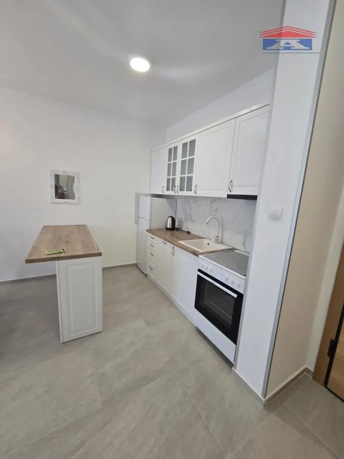Izdavanje, jednosoban stan, 44m², Telep, Novi Sad Sve Podlokacije