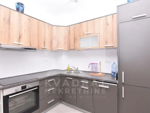 Izdavanje, jednosoban stan, 48m², New City, Podgorica - image 5