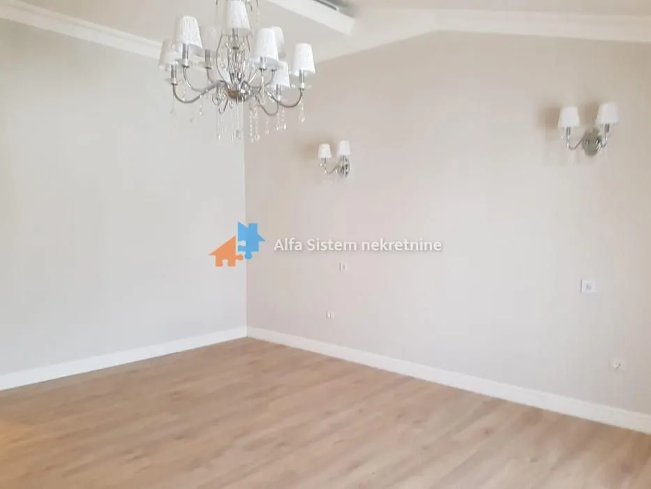 Izdavanje, stan, 215m², Savski Venac, Beograd
