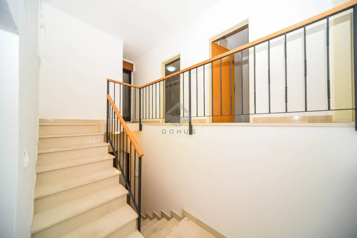 Prodaja, kuća, 350m², Tuzi, Podgorica