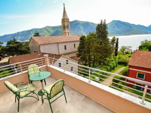 Izdavanje, ugostiteljski objekat, 500m², Dobrota, Kotor - image 9