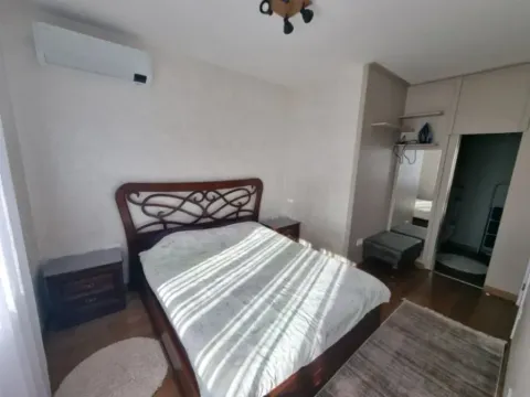 Izdavanje, jednosoban stan, 50m², Tološka šuma, Podgorica - image 10