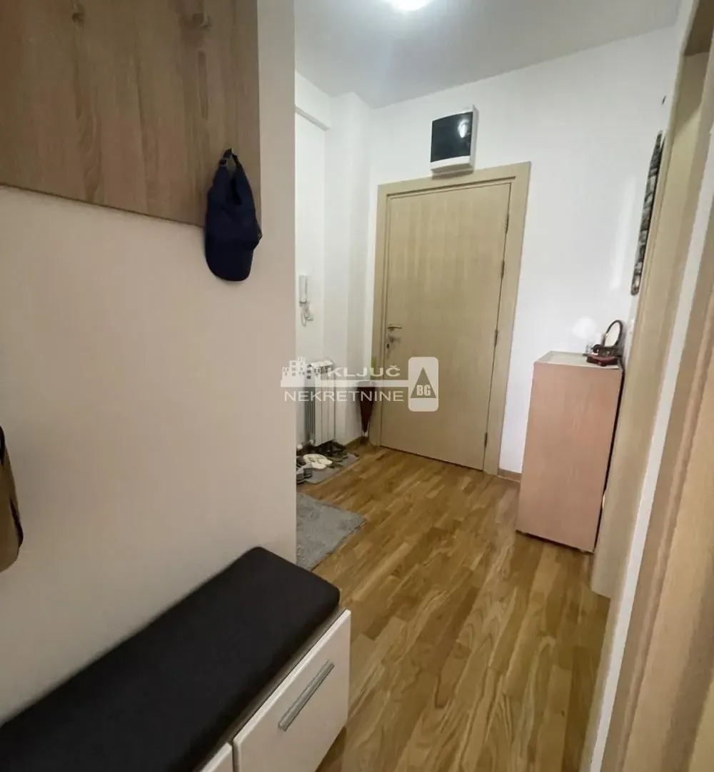 Prodaja, dvosoban stan, 64m², Savski Venac, Beograd