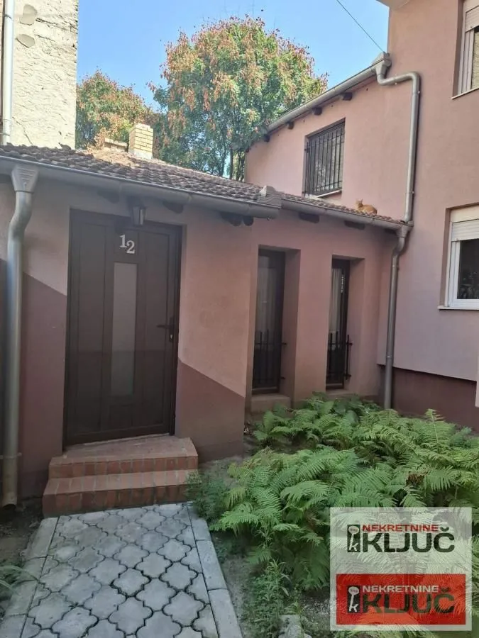 Izdavanje, jednosoban stan, 45m², Centar, Novi Sad