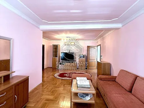 Prodaja, kuća, 390m², Zagrađe, Bar - image 6
