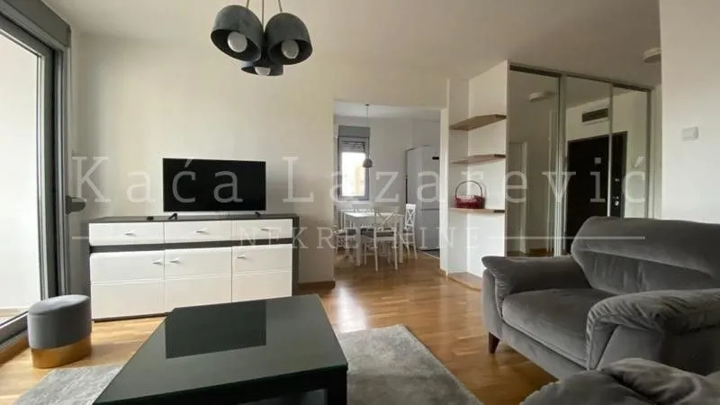 Izdavanje, dvosoban stan, 49m², Zvezdara Sve Podlokacije, Beograd