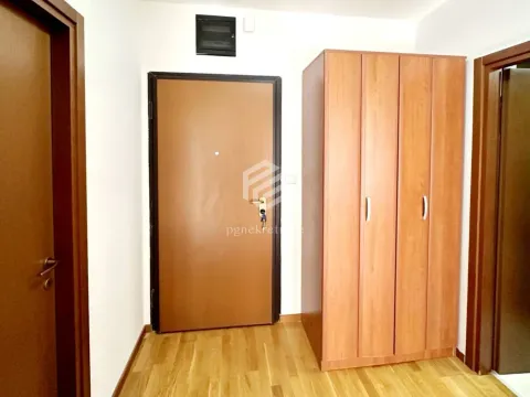 Izdavanje, jednosoban stan, 50m², City Kvart, Podgorica - image 7