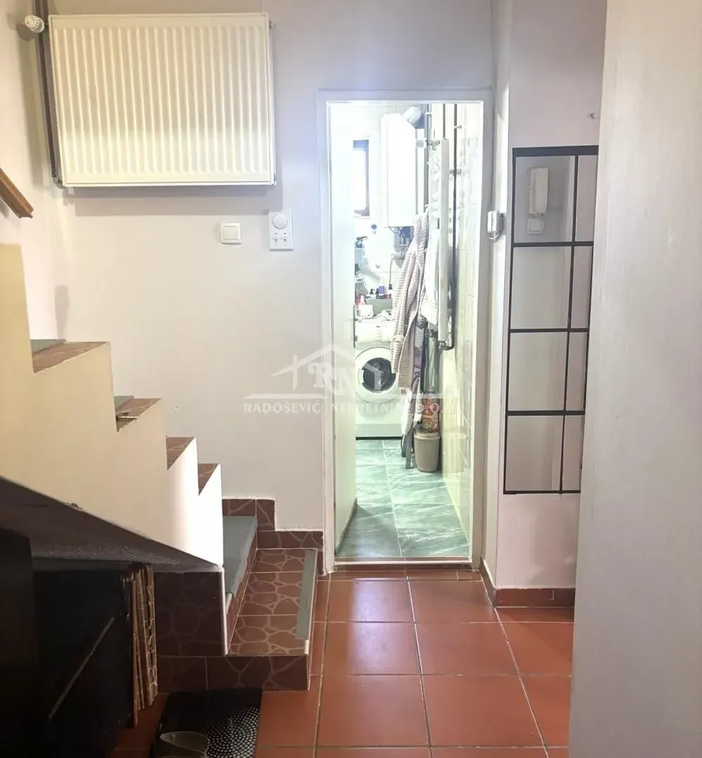 Sale, two bedroom apartment, 66m², Bele Vode, Beograd