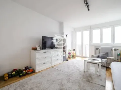 Prodaja, dvosoban stan, 58m², Zemun Kej, Zemun Sve Podlokacije - image 2