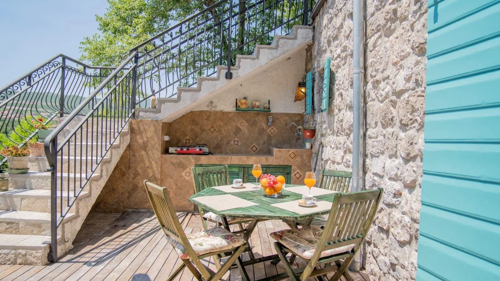 Rent, house, 200m², Đuraševići, Tivat