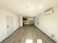 Izdavanje, kuća, 300m², Masline, Podgorica - image 14