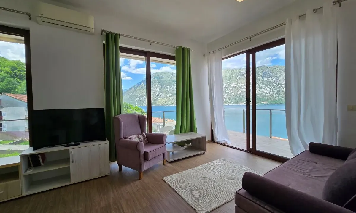 Sale, one bedroom apartment, 68m², Stoliv, Kotor