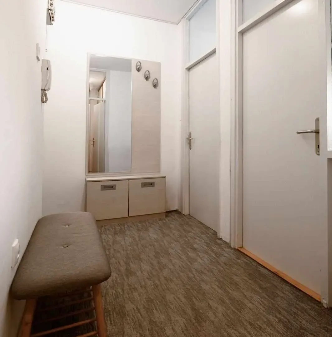 Prodaja, dvosoban stan, 68m², Drpe Mandića, Podgorica