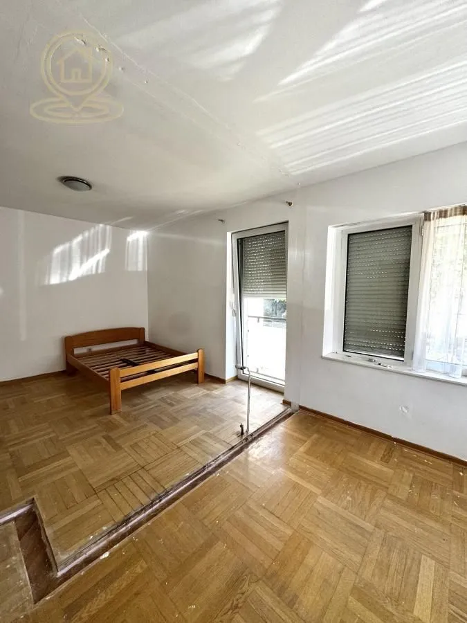 Izdavanje, četvorosoban stan, 110m², Voždovac Sve Podlokacije, Beograd
