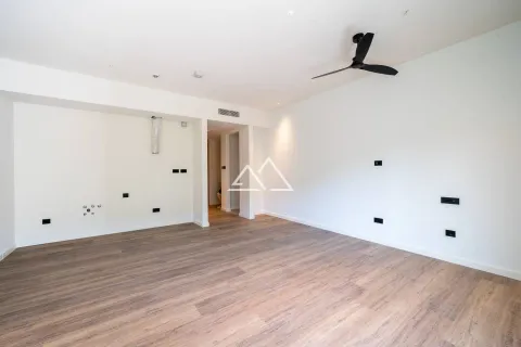 Sale, studio apartment, 43m², Tivat, Crna Gora - image 7