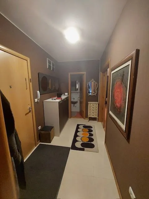 Izdavanje, trosoban stan, 105m², Preko Morače, Podgorica