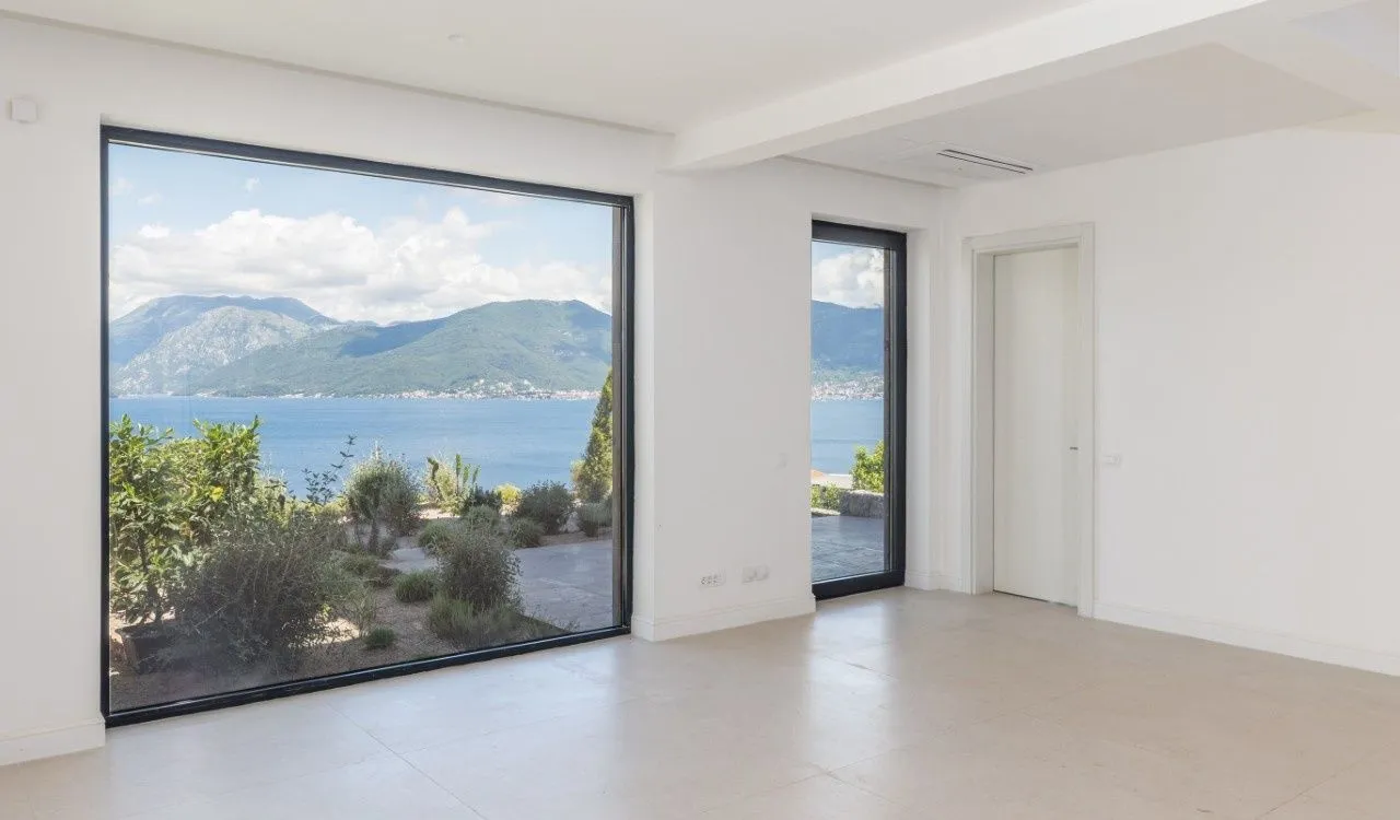 Prodaja, kuća, 328m², Krašići, Tivat