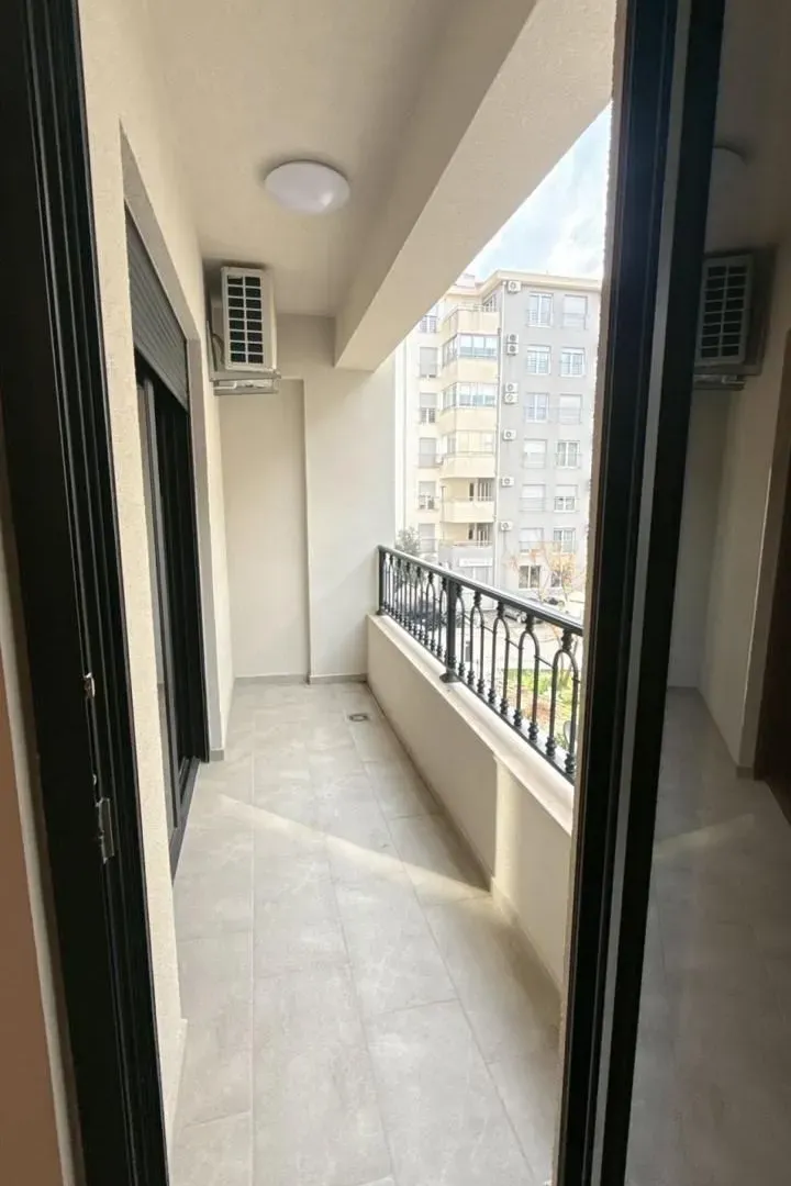 Prodaja, jednosoban stan, 42m², Centar, Budva