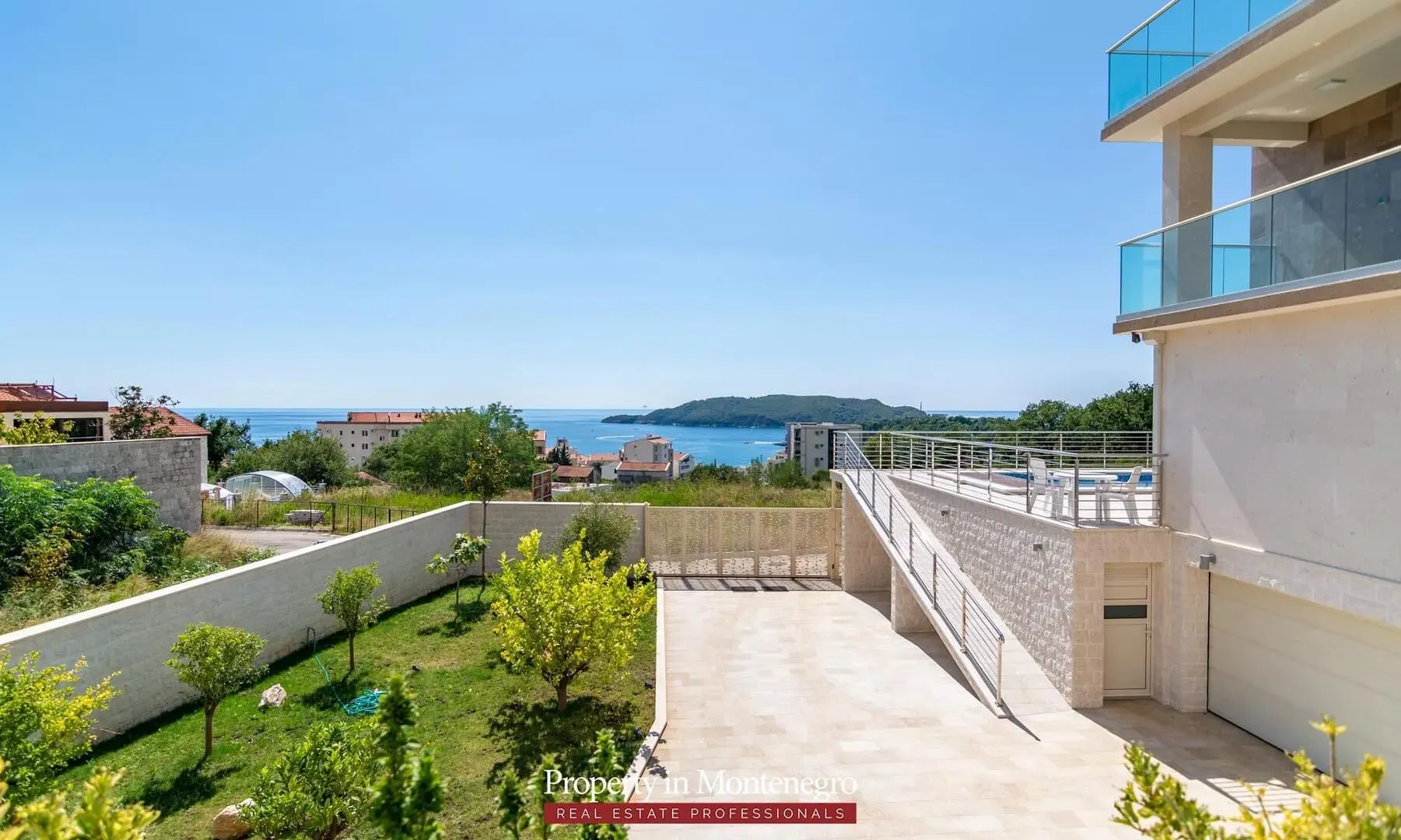 Sale, house, 400m², Bečići, Budva