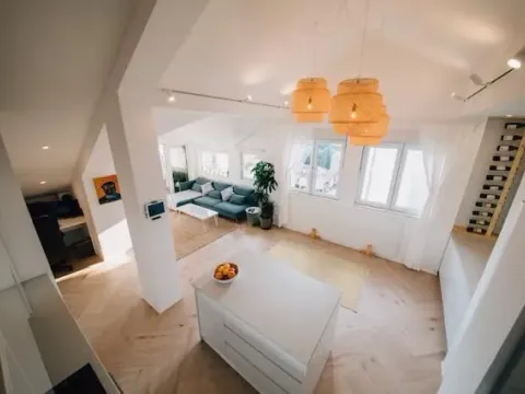 Prodaja, dvosoban stan, 93m², Centar, Tivat - image 11