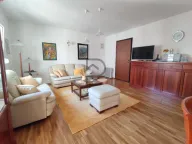 Izdavanje, jednosoban stan, 52m², Momišići, Podgorica