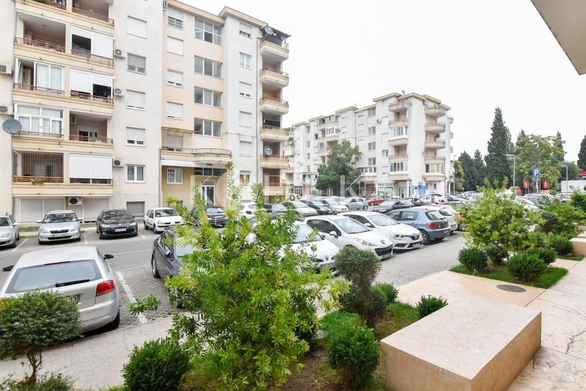 Rent, one bedroom apartment, 39m², City Kej, Podgorica