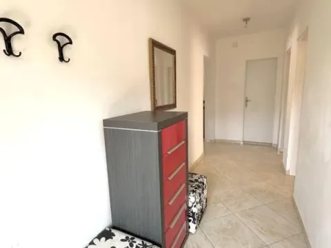 Sale, three bedroom apartment, 73m², Dobrota, Kotor - image 7