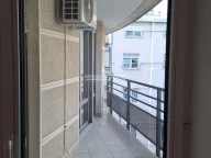 Izdavanje, četvorosoban stan, 203m², Vračar Hram, Vračar Sve Podlokacije - image 16