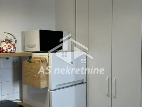 Rent, one bedroom apartment, 33m², Stari Grad, Beograd - image 10