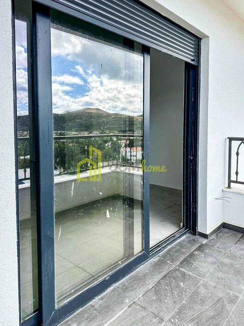 Sale, two bedroom apartment, 70m², Čeluga, Bar