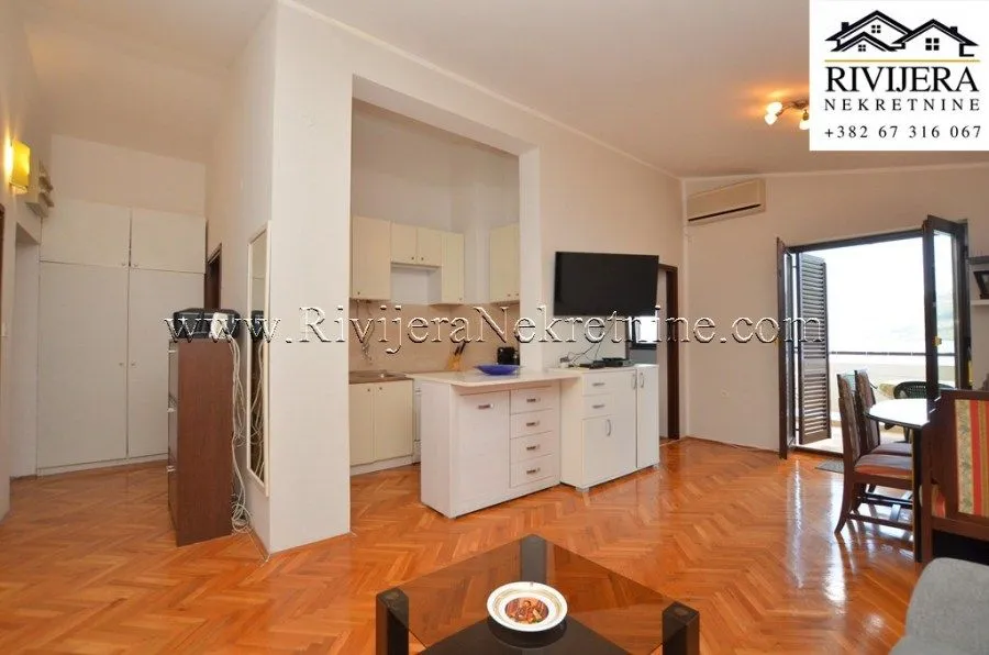 Prodaja, dvosoban stan, 60m², Baošići, Herceg Novi