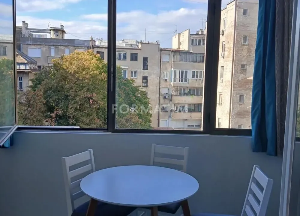 Izdavanje, dvosoban stan, 75m², Stari Grad, Beograd