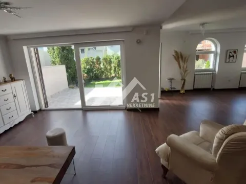 Rent, house, 225m², Lipov gaj, Novi Sad Sve Podlokacije - image 3