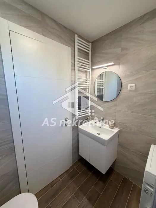 Izdavanje, trosoban stan, 68m², Tašmajdan, Palilula Sve Podlokacije