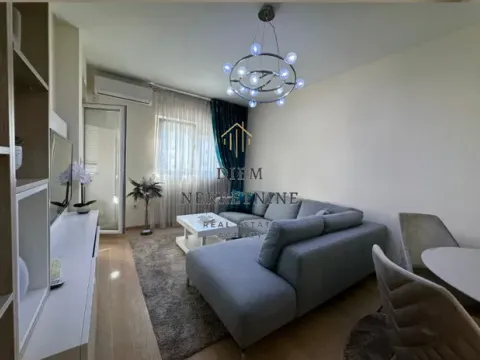 Rent, two bedroom apartment, 68m², City Kvart, Podgorica - image 19