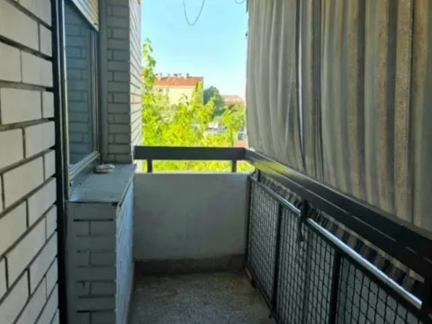 Prodaja, dvosoban stan, 90m², Stari Aerodrom, Podgorica - image 7