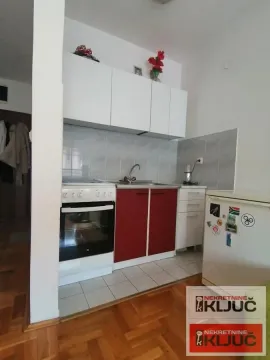 Izdavanje, garsonjera, 27m², Nova Detelinara, Novi Sad Sve Podlokacije - image 3