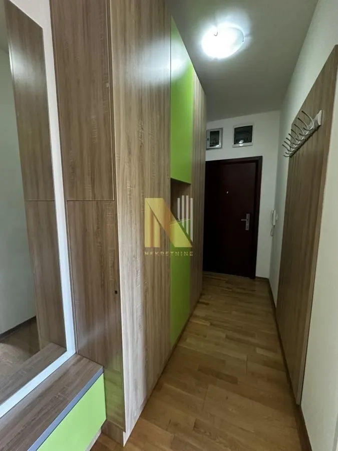 Izdavanje, jednosoban stan, 36m², Adamovićevo Naselje, Novi Sad Sve Podlokacije