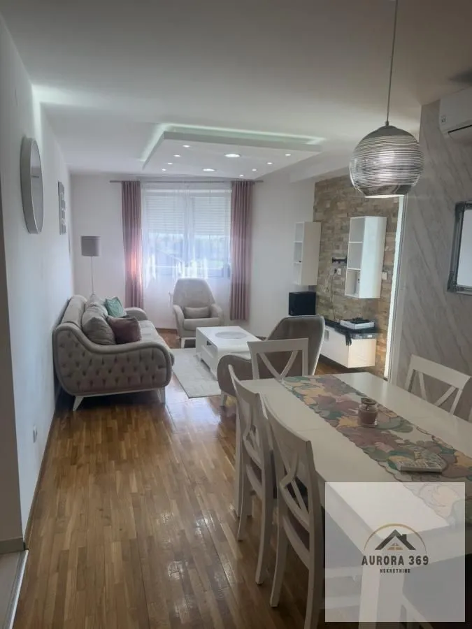 Prodaja, trosoban stan, 70m², Ruma, Srbija