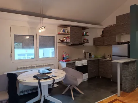 Prodaja, kuća, 110m², Altina, Beograd - image 7