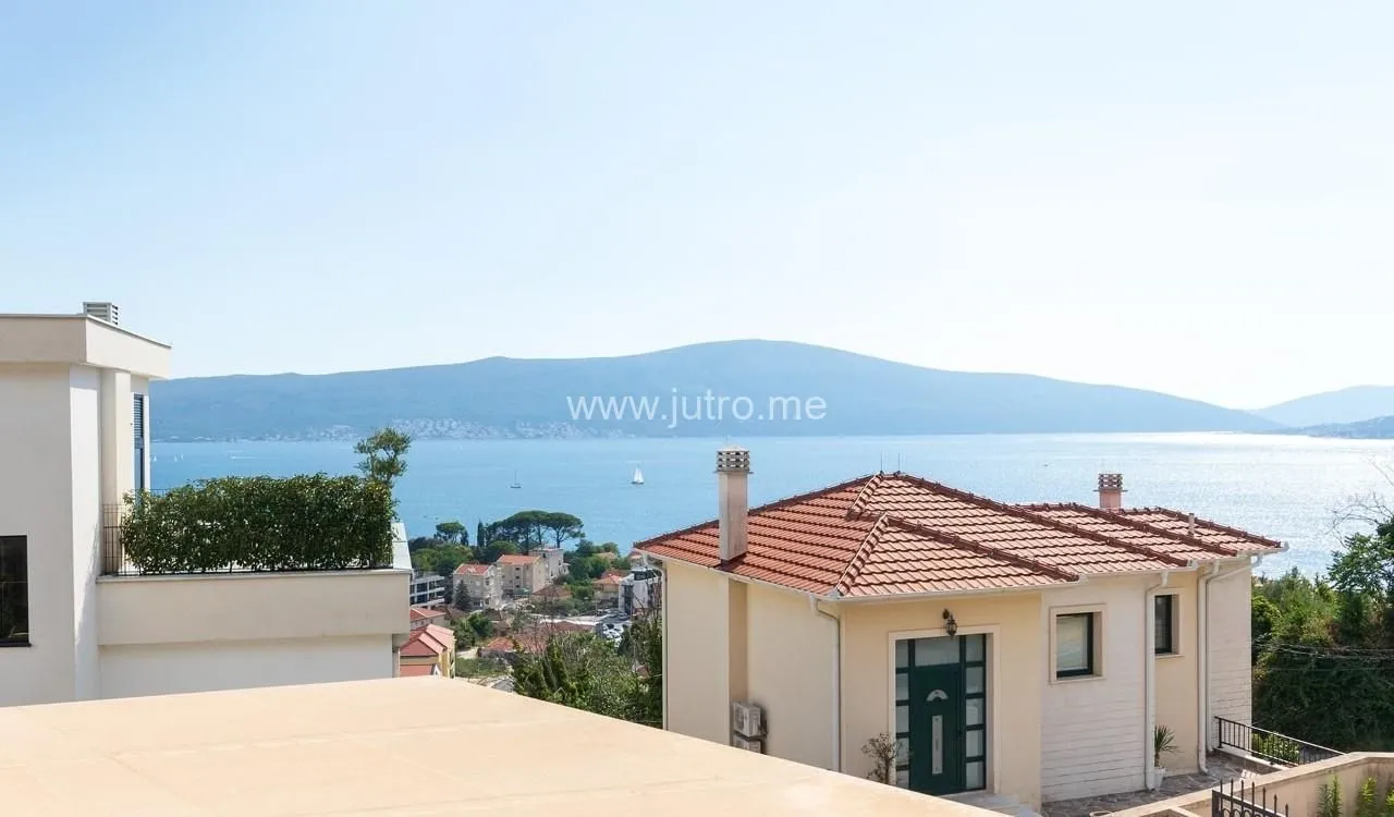Prodaja, jednosoban stan, 62m², Donja Lastva, Tivat