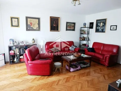Izdavanje, četvorosoban stan, 108m², Savski Venac, Beograd - image 3