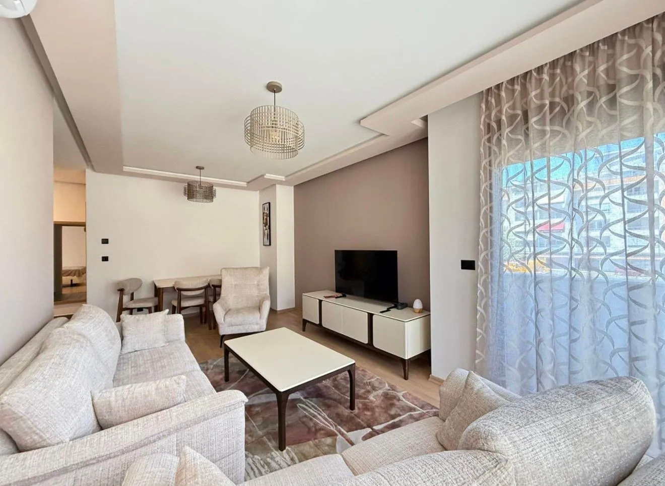 Izdavanje, dvosoban stan, 68m², Pobrežje, Podgorica