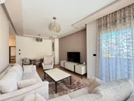 Izdavanje, dvosoban stan, 68m², Pobrežje, Podgorica