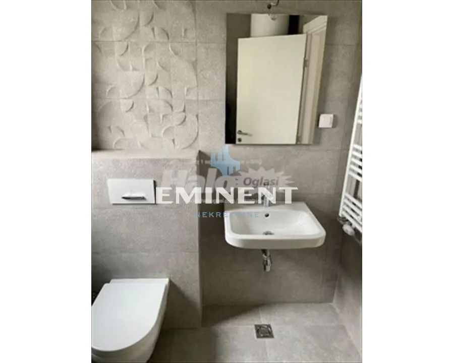 Izdavanje, četvorosoban stan, 98m², Južni Bulevar, Vračar Sve Podlokacije