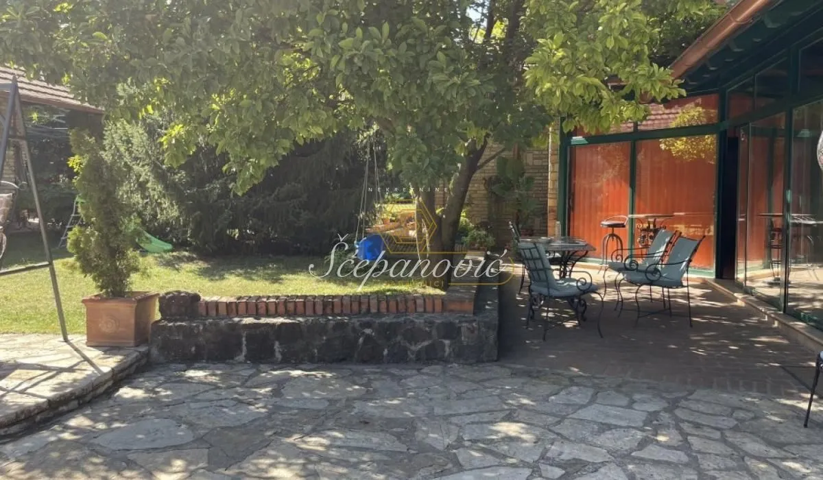 Prodaja, kuća, 202m², Sremska Kamenica, Petrovaradin