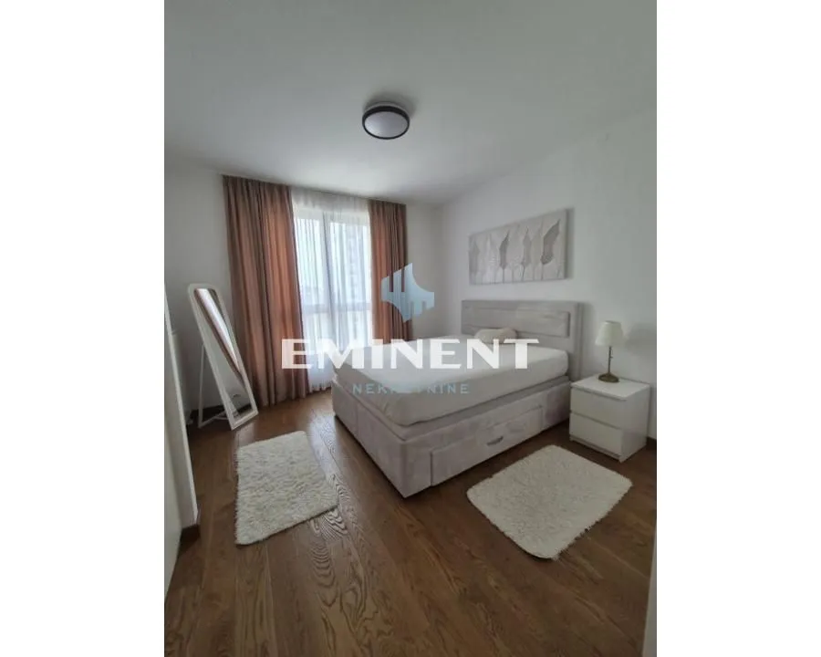 Izdavanje, dvosoban stan, 55m², Savski Venac, Beograd