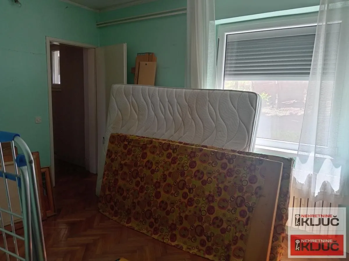 Prodaja, kuća, 101m², Sremska Kamenica, Petrovaradin