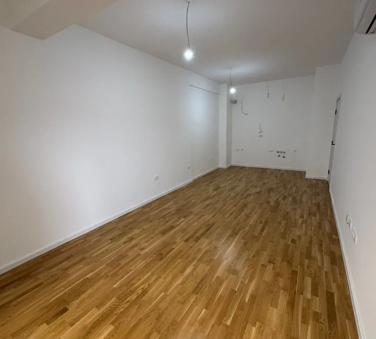 Rent, office space, 278m², Stari Aerodrom, Podgorica