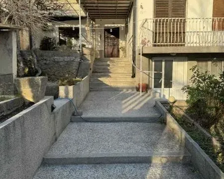 Prodaja, kuća, 225m², Ulcinj, Crna Gora - image 1